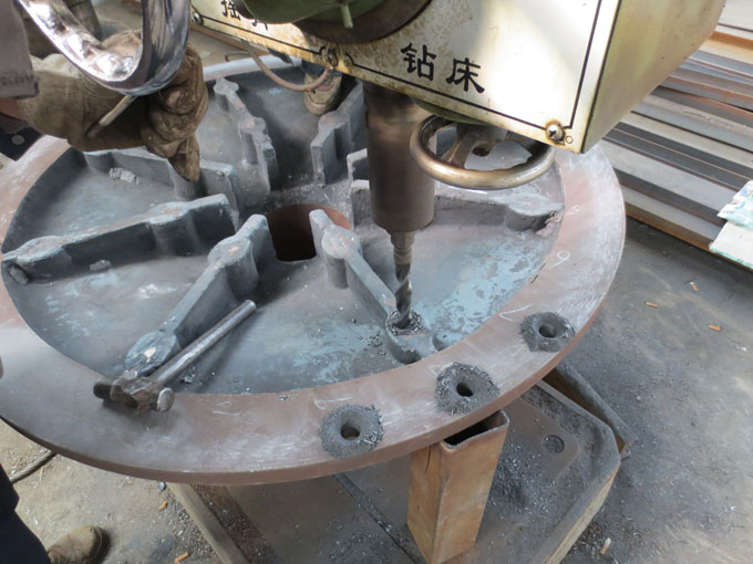 Heavy Industry warmly welcome all the overseas friends to visit after the worship ceremony