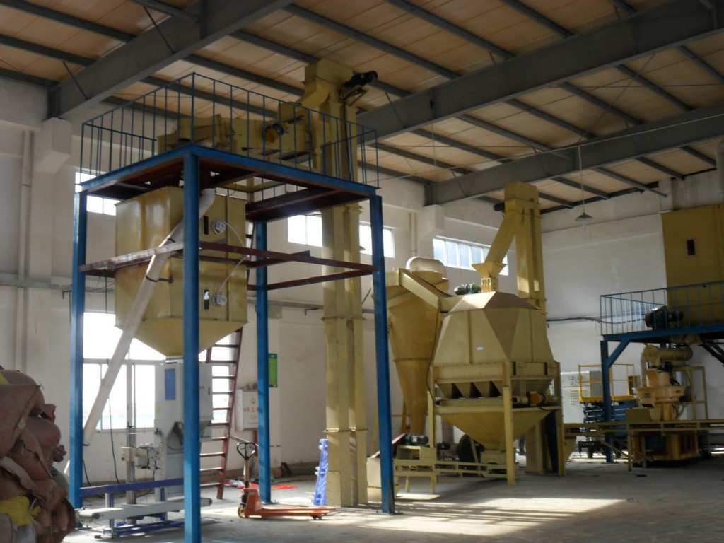 3-5 Tons Per Hour Wood Pellet Mills in Hainan
