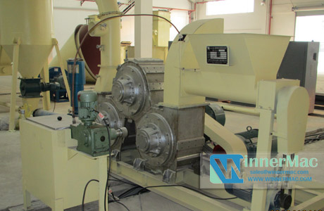 Mineral powder coating machine